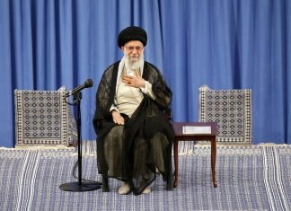 Khamenei to the leaders of the regime: with stability and resistance, endure the pressures and do not stop