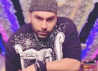 The IRGC guard who had arrested Mohsen Shekhari, was hit by three bullets of the Iranian partisans